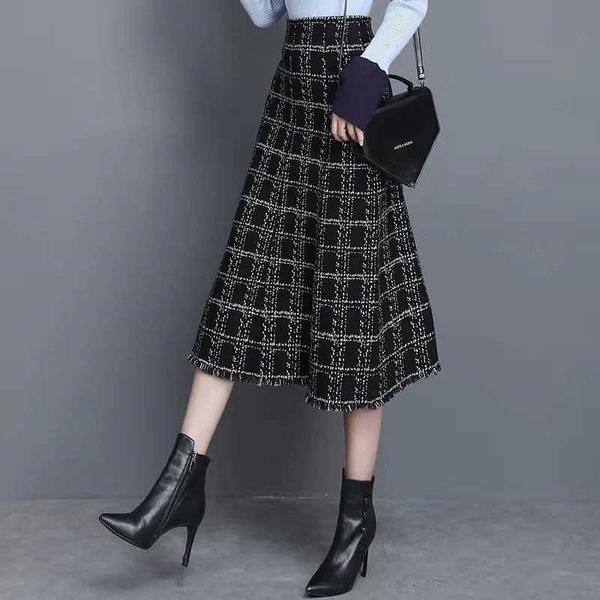 vintage plus size black plaid tweed skirt women midi long high waist a-line knitted skirt office lady slim business work clothes 210619
vintage plus size black plaid tweed skirt women midi long high waist a-line knitted skirt office lady slim business work clothes 210619