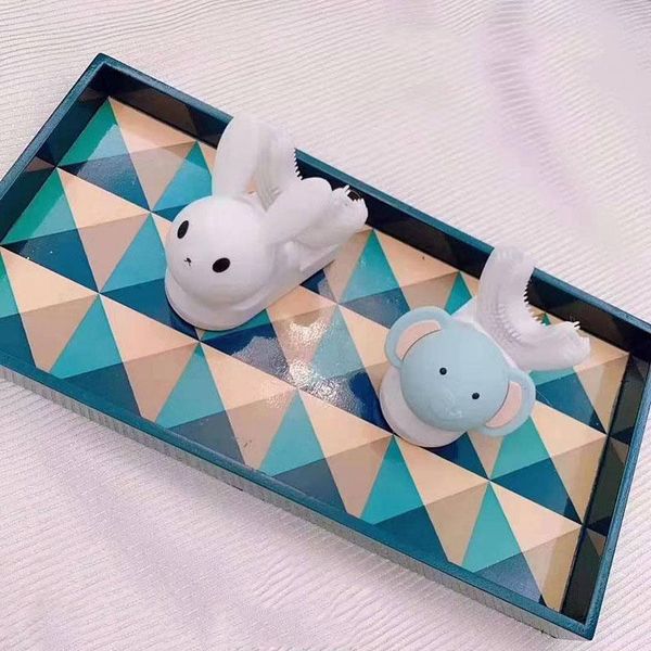 smart electric toothbrush children's u-shaped child automatic mouth-mounted usb induction charging
smart electric toothbrush children's u-shaped child automatic mouth-mounted usb induction charging
