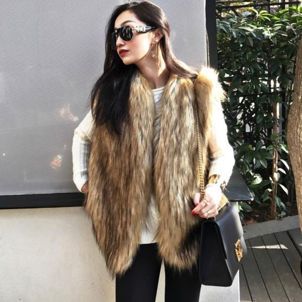 women's fur & faux trodeam 2021 fashionable high street products for autumn and winter raccoon jackets vests with sleeveless, Black
women's fur & faux trodeam 2021 fashionable high street products for autumn and winter raccoon jackets vests with sleeveless, Black