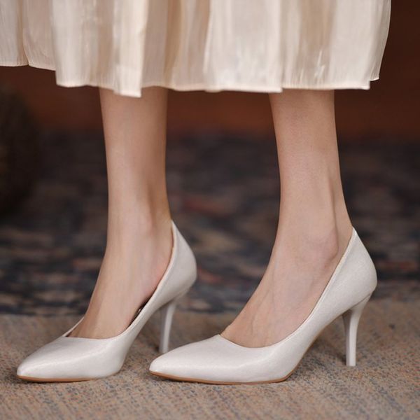 spring and autumn pointed thin heel solid color single sho women's daily general high heels profsional ol fashion, Black
spring and autumn pointed thin heel solid color single sho women's daily general high heels profsional ol fashion, Black
