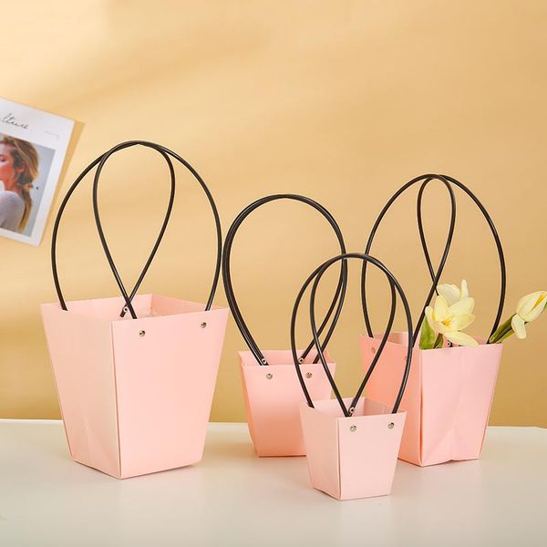 gift wrap 5pcs pink bags with pvc hand waterproof paper flowerpot shop bountique packing material fresh flower plant carrier solid package
gift wrap 5pcs pink bags with pvc hand waterproof paper flowerpot shop bountique packing material fresh flower plant carrier solid package