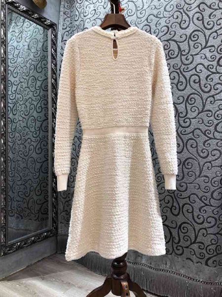 capris knitted 2021 autumn winter fashion style women o-neck chest pocket deco long sleeve a-line casual sweater outfits, Black;gray
capris knitted 2021 autumn winter fashion style women o-neck chest pocket deco long sleeve a-line casual sweater outfits, Black;gray