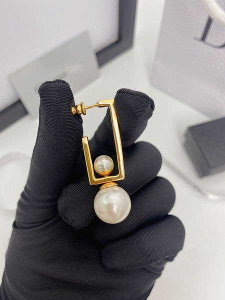 luxury jewelry family new size pearl rectangle bell wear earrings silver needle, Golden
luxury jewelry family new size pearl rectangle bell wear earrings silver needle, Golden