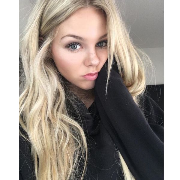 spring / summer 2021 european and american fashion wig trend gradual color chemical fiber wigs temperament lady daily versatile mechanism, Black
spring / summer 2021 european and american fashion wig trend gradual color chemical fiber wigs temperament lady daily versatile mechanism, Black