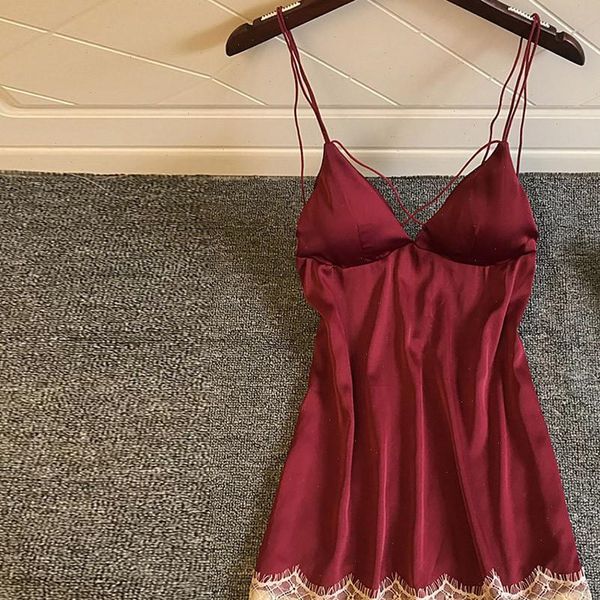 summer sheer satin night dress womens sleepwears lace patchwork nightgown lingerie slips backless nightie sleep lounge, Black;red
summer sheer satin night dress womens sleepwears lace patchwork nightgown lingerie slips backless nightie sleep lounge, Black;red