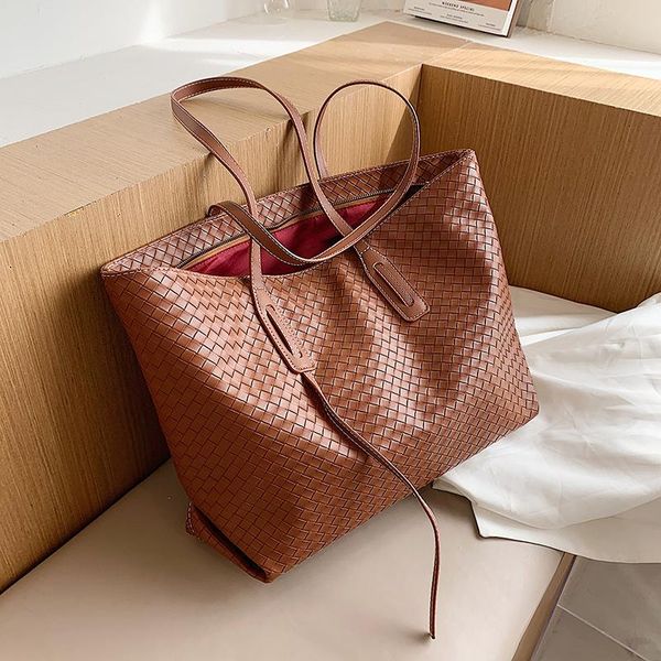 evening bags big leather knitting bag for women fashion autumn and winter tote handbags large woven shoulder lady casual shopper
evening bags big leather knitting bag for women fashion autumn and winter tote handbags large woven shoulder lady casual shopper