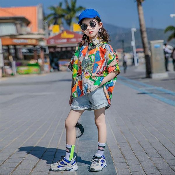 children fashion graffiti shirt summer short sleeve blouse baby girl loose kids clothing 4 16y wz109 wholesale, White;black
children fashion graffiti shirt summer short sleeve blouse baby girl loose kids clothing 4 16y wz109 wholesale, White;black