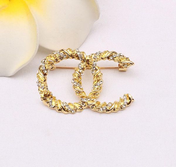 women luxury designer brand letter brooches inlaid pearl rhinestone ladies 18k gold plated broochs trend gold silver jewelry brooch costume, Gray
women luxury designer brand letter brooches inlaid pearl rhinestone ladies 18k gold plated broochs trend gold silver jewelry brooch costume, Gray
