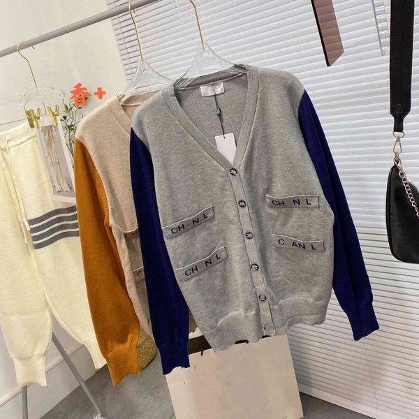 21 autumn new small fragrance middle ancient three-dimensional embroidery pocket knitted cardigan age reducing college style top, White
21 autumn new small fragrance middle ancient three-dimensional embroidery pocket knitted cardigan age reducing college style top, White
