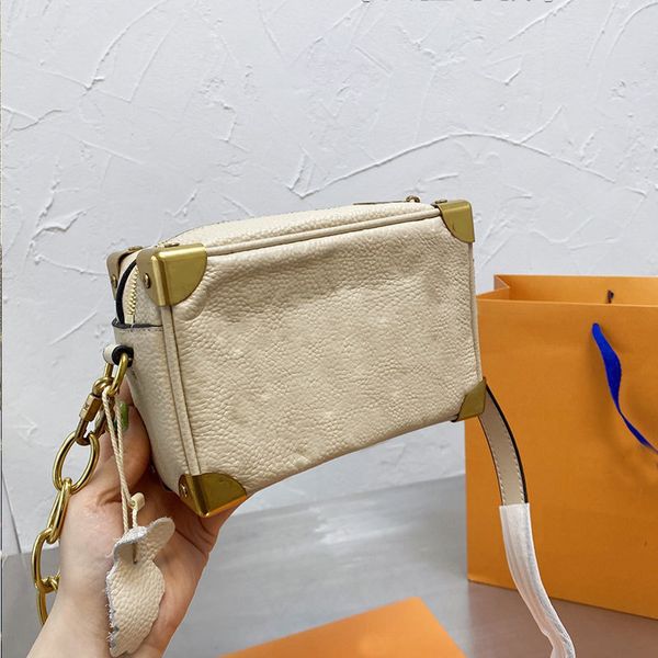 crossbody chain bag cowhide leather ladies flap case letter printing handbag square zipper wallet with box
crossbody chain bag cowhide leather ladies flap case letter printing handbag square zipper wallet with box