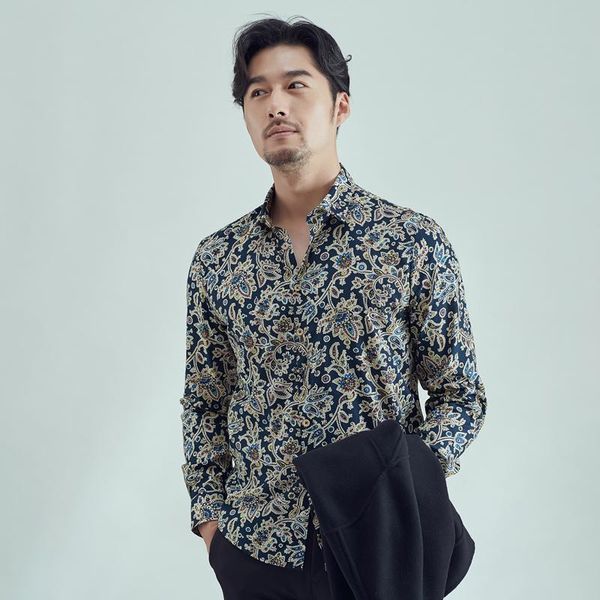 men's casual shirts 2021 european american clothing fashion printed shirt single-breasted cardigan long sleeve men, White;black
men's casual shirts 2021 european american clothing fashion printed shirt single-breasted cardigan long sleeve men, White;black