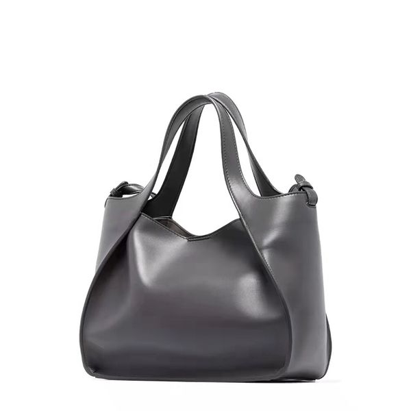 2021 fashion new women's handbag luxury personality one shoulder slanting leisure letter perforated one shoulder bag8, Black
2021 fashion new women's handbag luxury personality one shoulder slanting leisure letter perforated one shoulder bag8, Black