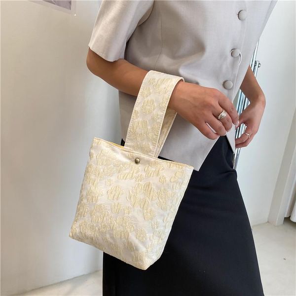 evening bags women's flower small bucket bag vintage jacquard design ladies mini tote clutch purse handbags female handle shoulder
evening bags women's flower small bucket bag vintage jacquard design ladies mini tote clutch purse handbags female handle shoulder