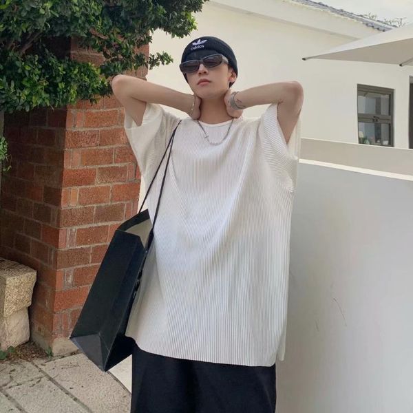 men's t-shirts summer hong kong wind trend pure white t-shirt loose compassion ice silk five-point sleeve korean shirt, White;black
men's t-shirts summer hong kong wind trend pure white t-shirt loose compassion ice silk five-point sleeve korean shirt, White;black