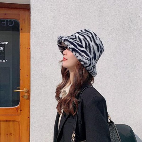 wide brim hats hat woman winter fashion zebra pattern fisherman plush warm south korean plate basin hat, face small japanese bucket, Blue;gray
wide brim hats hat woman winter fashion zebra pattern fisherman plush warm south korean plate basin hat, face small japanese bucket, Blue;gray