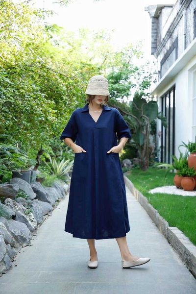 2021 new short sleeve cotton linen dress women's knee length korean loose large fashion casual linen skirt, White
2021 new short sleeve cotton linen dress women's knee length korean loose large fashion casual linen skirt, White