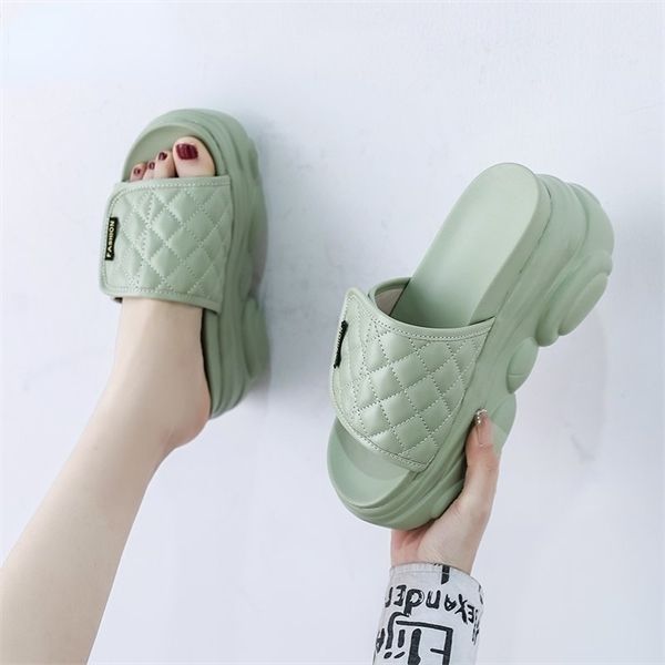 2021platform high slippers women open toe wedges sandals summer soft slipper indoor outdoor leisure beach shoes black/white y1120
2021platform high slippers women open toe wedges sandals summer soft slipper indoor outdoor leisure beach shoes black/white y1120