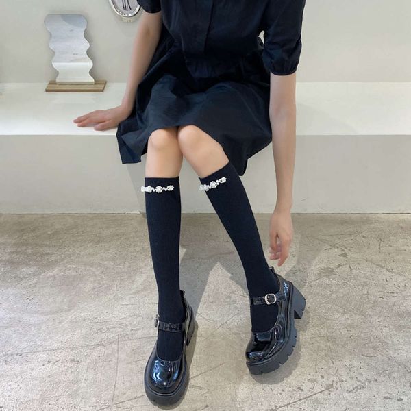 net red three-dimensional pearl medium tube socks spring and autumn children's pure cotton black fairy calf, Black;white 
net red three-dimensional pearl medium tube socks spring and autumn children's pure cotton black fairy calf, Black;white