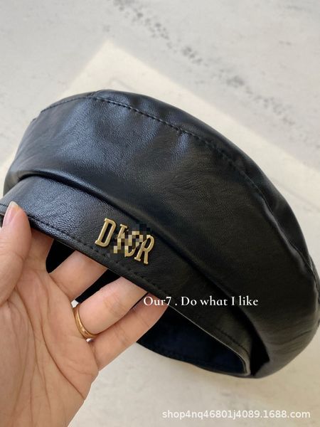 d family ~ our7team correct edition 21 early autumn new simple fashion black leather hat leisure female painter hat, Blue;gray
d family ~ our7team correct edition 21 early autumn new simple fashion black leather hat leisure female painter hat, Blue;gray