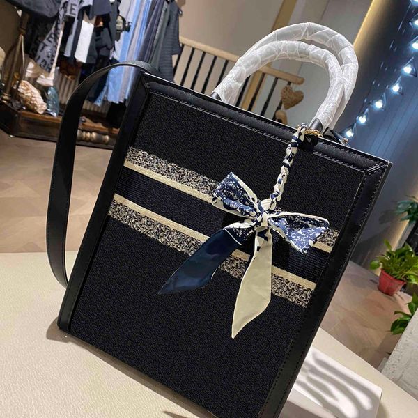 handbag designer handbags women luxurys designers bags 2021 deauville tote zhouzhoubao123 crossbody bag embroidery flap hand ca
handbag designer handbags women luxurys designers bags 2021 deauville tote zhouzhoubao123 crossbody bag embroidery flap hand ca