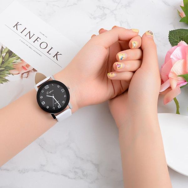 wristwatches women's watch fashion casual simulation quartz leather quality ladies relogio feminino gifts clock &50, Slivery;brown
wristwatches women's watch fashion casual simulation quartz leather quality ladies relogio feminino gifts clock &50, Slivery;brown