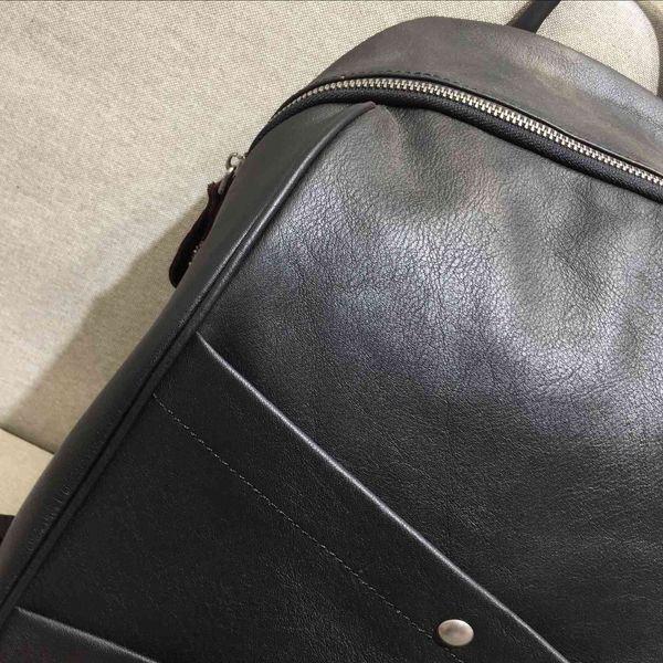 korean men's and women's casual fashion simple bag clothing accessories leather cow leather women's backpack black friday 812
korean men's and women's casual fashion simple bag clothing accessories leather cow leather women's backpack black friday 812