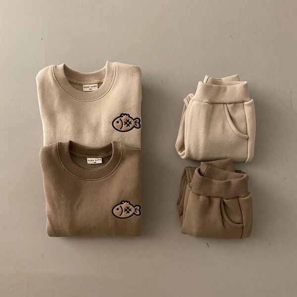 2021 autumn winter new baby boys and girls loose casual sweatshirt and pants set childrens 2 piece thicken fleece clothing sets, Blue
2021 autumn winter new baby boys and girls loose casual sweatshirt and pants set childrens 2 piece thicken fleece clothing sets, Blue