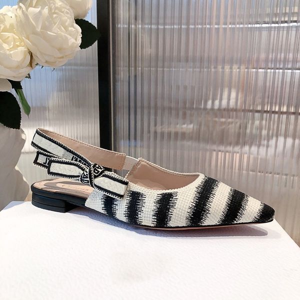 2021ss sandals women slides womens scuffs slipper luxurys designers shoes high heels true leather lady paris summer beach pumps size 34-42, Black
2021ss sandals women slides womens scuffs slipper luxurys designers shoes high heels true leather lady paris summer beach pumps size 34-42, Black