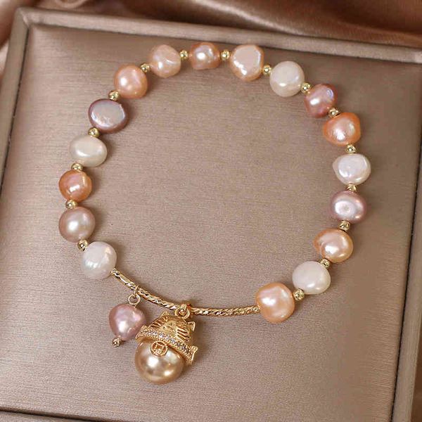chinese-style products ins fashion design cat bracelet with diamond freshwater pearl national temperament net red personalized
chinese-style products ins fashion design cat bracelet with diamond freshwater pearl national temperament net red personalized