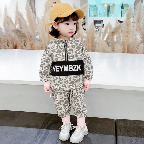 2021 autumn fashion babe girls clothes leopard print sports suit sets pullover sweatshirt pants 1 to 7 yrs children outfits, White
2021 autumn fashion babe girls clothes leopard print sports suit sets pullover sweatshirt pants 1 to 7 yrs children outfits, White