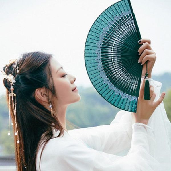 other home decor arrival japeneses black leques ladies folding silk hand fans,wholesale personalized bamboo fan of old wedding decoration
other home decor arrival japeneses black leques ladies folding silk hand fans,wholesale personalized bamboo fan of old wedding decoration