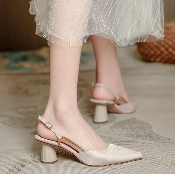 dress shoes baotou sandals female fairy style 2021 fashion wild pointed temperament lady thick heel high-heeled, Black
dress shoes baotou sandals female fairy style 2021 fashion wild pointed temperament lady thick heel high-heeled, Black