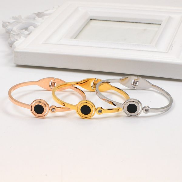 fashion design bangles b letter roman numerals black and white rotating diamond hollowed titanium steel bracelet couple jewelry wholesale
fashion design bangles b letter roman numerals black and white rotating diamond hollowed titanium steel bracelet couple jewelry wholesale