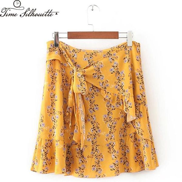 skirts ruffles floral print boho summer skirt women chic wrap female 2021 plaid casual high waist short m772, Black
skirts ruffles floral print boho summer skirt women chic wrap female 2021 plaid casual high waist short m772, Black