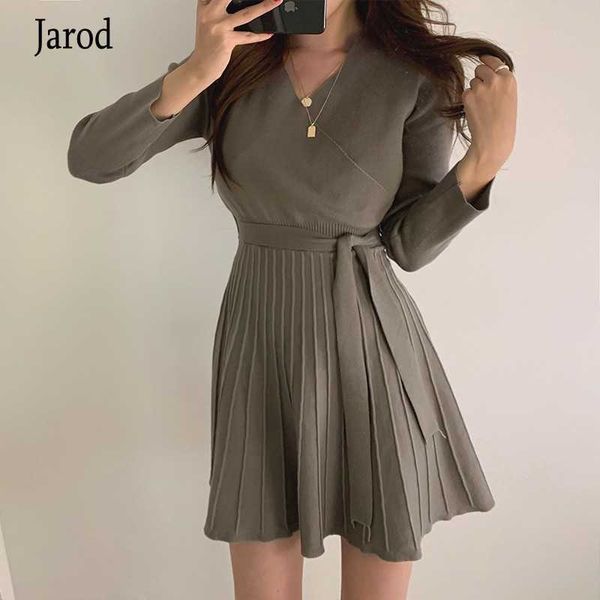 elegant v-neck long sleeve knitted dress autumn women office casual lace-up pleated female pullover sweater 210526, Black;gray
elegant v-neck long sleeve knitted dress autumn women office casual lace-up pleated female pullover sweater 210526, Black;gray
