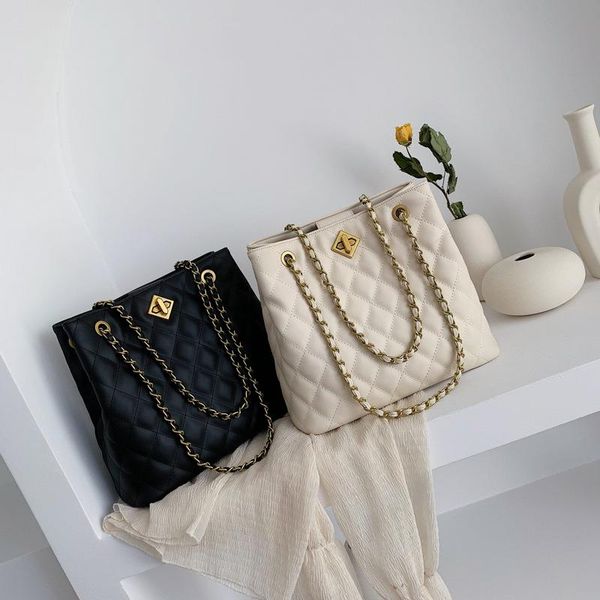 shoulder bags large capacity bag women's 2021 fashion yangqi lingge chain bucket korean versatile messenger
shoulder bags large capacity bag women's 2021 fashion yangqi lingge chain bucket korean versatile messenger