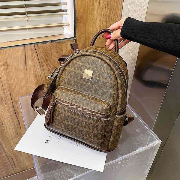 fashion women's backpack 2021 style soft leather texture large capacity super fire versatile bag
fashion women's backpack 2021 style soft leather texture large capacity super fire versatile bag