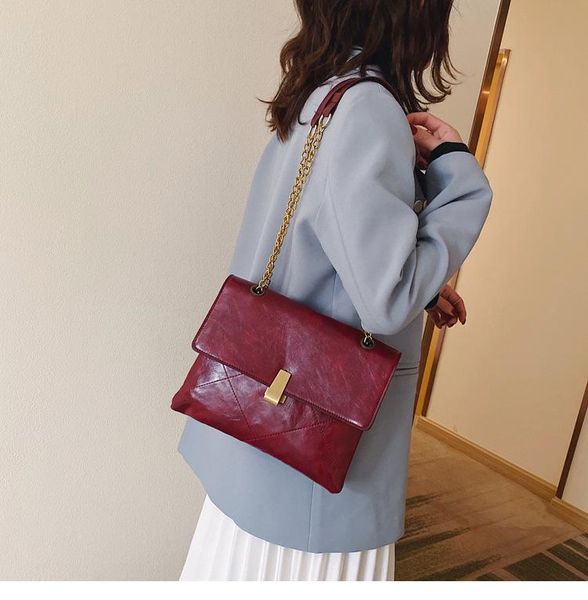 korean pu fashion trend versatile oil skin folding simple chain single shoulder messenger women's bag duffel bags
korean pu fashion trend versatile oil skin folding simple chain single shoulder messenger women's bag duffel bags