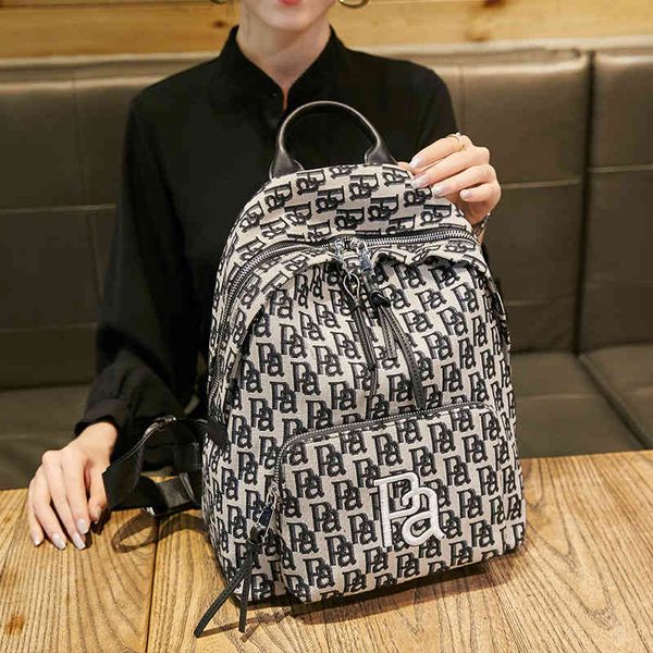handbag backpack women's 2021 fashion printed large capacity canvas bag versatile leisure travel, Black;red
handbag backpack women's 2021 fashion printed large capacity canvas bag versatile leisure travel, Black;red