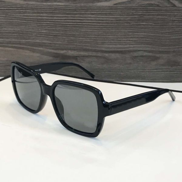 2021 summer sunglasses vertical chain design 5408 fashion oversized square men women personality luxury glasses brandood quality, Black
2021 summer sunglasses vertical chain design 5408 fashion oversized square men women personality luxury glasses brandood quality, Black
