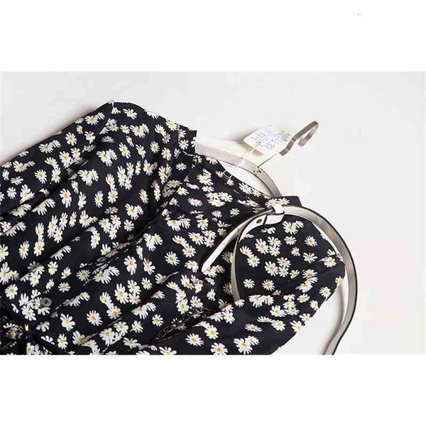 dress daisy floral 2021 autumn young silk short-height half-sleeve shirt a- line, Black;gray
dress daisy floral 2021 autumn young silk short-height half-sleeve shirt a- line, Black;gray