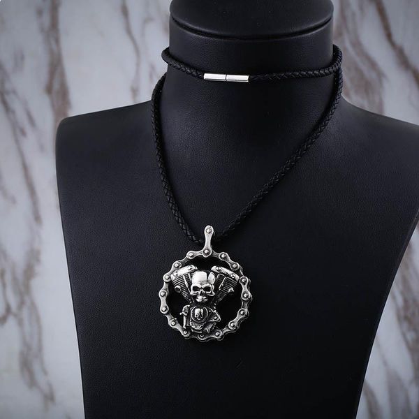 pendant necklaces men's retro jewelry wholesale european and american punk heavy metal skull stainless steel necklace, Silver
pendant necklaces men's retro jewelry wholesale european and american punk heavy metal skull stainless steel necklace, Silver