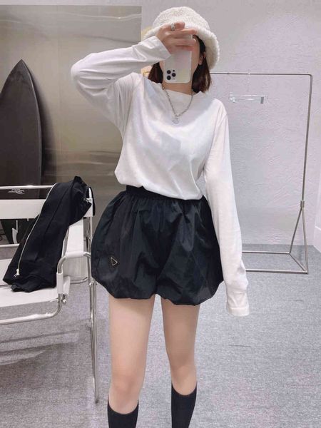 short luxury design 2021 summer collection nylon street style flare elastic waist shorts, White;black
short luxury design 2021 summer collection nylon street style flare elastic waist shorts, White;black