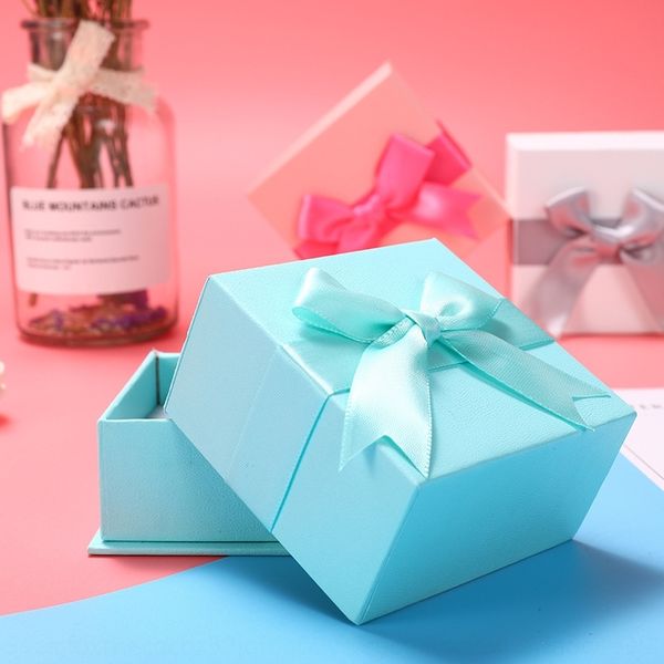 qRsN creative carton bow boxes ring earring jewelry packaging boxes korean jewelry, Black;white
qRsN creative carton bow boxes ring earring jewelry packaging boxes korean jewelry, Black;white