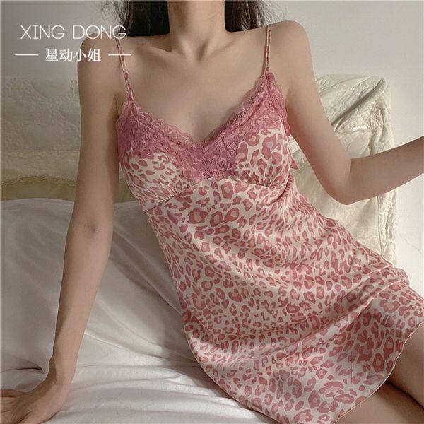 women's sleepwear evening , large pajamas, leopard women's home clothes., Black;red
women's sleepwear evening , large pajamas, leopard women's home clothes., Black;red