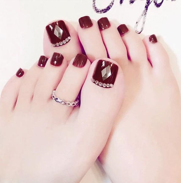 false nails 24pcs rhinestones inlaid toenail patch red wine glue type removable short paragraph manicure nail sticker, Red;gold
false nails 24pcs rhinestones inlaid toenail patch red wine glue type removable short paragraph manicure nail sticker, Red;gold