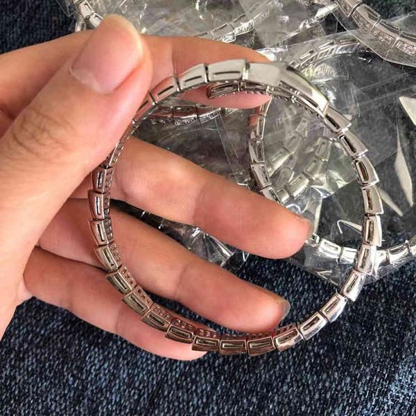 bangles bracelets baojia snake bone bracelet head female spirit narrow version full diamond open spring, Black
bangles bracelets baojia snake bone bracelet head female spirit narrow version full diamond open spring, Black