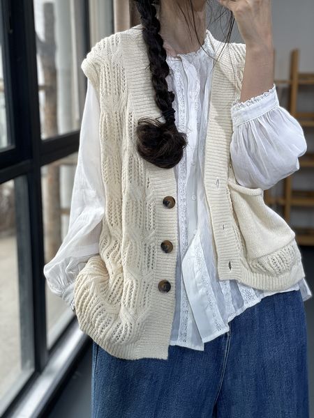 sufanka autumn winter korean version temperament versatile irregular hollow out twist knitted cardigan vt female hebe1139, Black;white
sufanka autumn winter korean version temperament versatile irregular hollow out twist knitted cardigan vt female hebe1139, Black;white