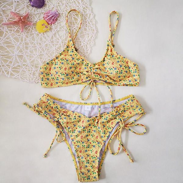 women's swimwear floral print bikini 2021bandeau push up beach swimsuit women swimming bandage female beachwear bathing suit two piece, White;black
women's swimwear floral print bikini 2021bandeau push up beach swimsuit women swimming bandage female beachwear bathing suit two piece, White;black