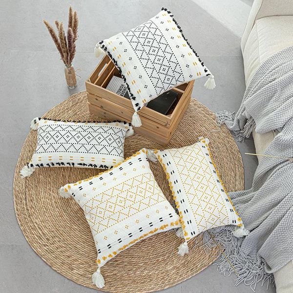 plaid geometric embroidery tassel cushion cover yellow moroccan sofa pillow cotton lumbar home decoration cushion/decorative
plaid geometric embroidery tassel cushion cover yellow moroccan sofa pillow cotton lumbar home decoration cushion/decorative